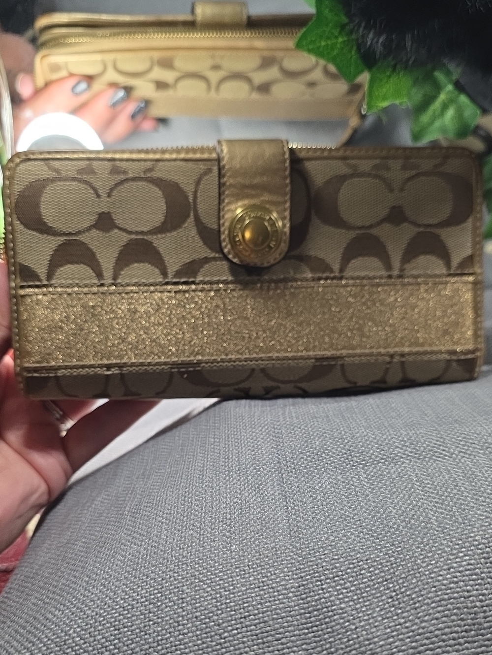 Coach Signature C wallet, specifically the Legacy